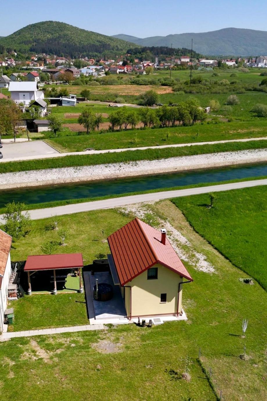Kuca Trota - Sauna, Hot Tub Otocac Bagian luar foto